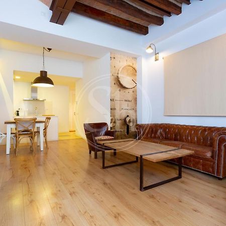 Moderno Apartamento En Eixample 巴塞罗那 外观 照片