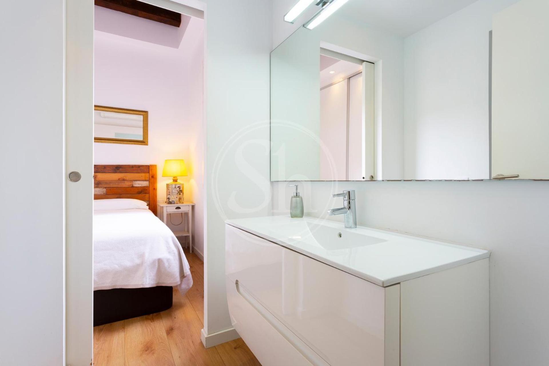 Moderno Apartamento En Eixample 巴塞罗那 外观 照片