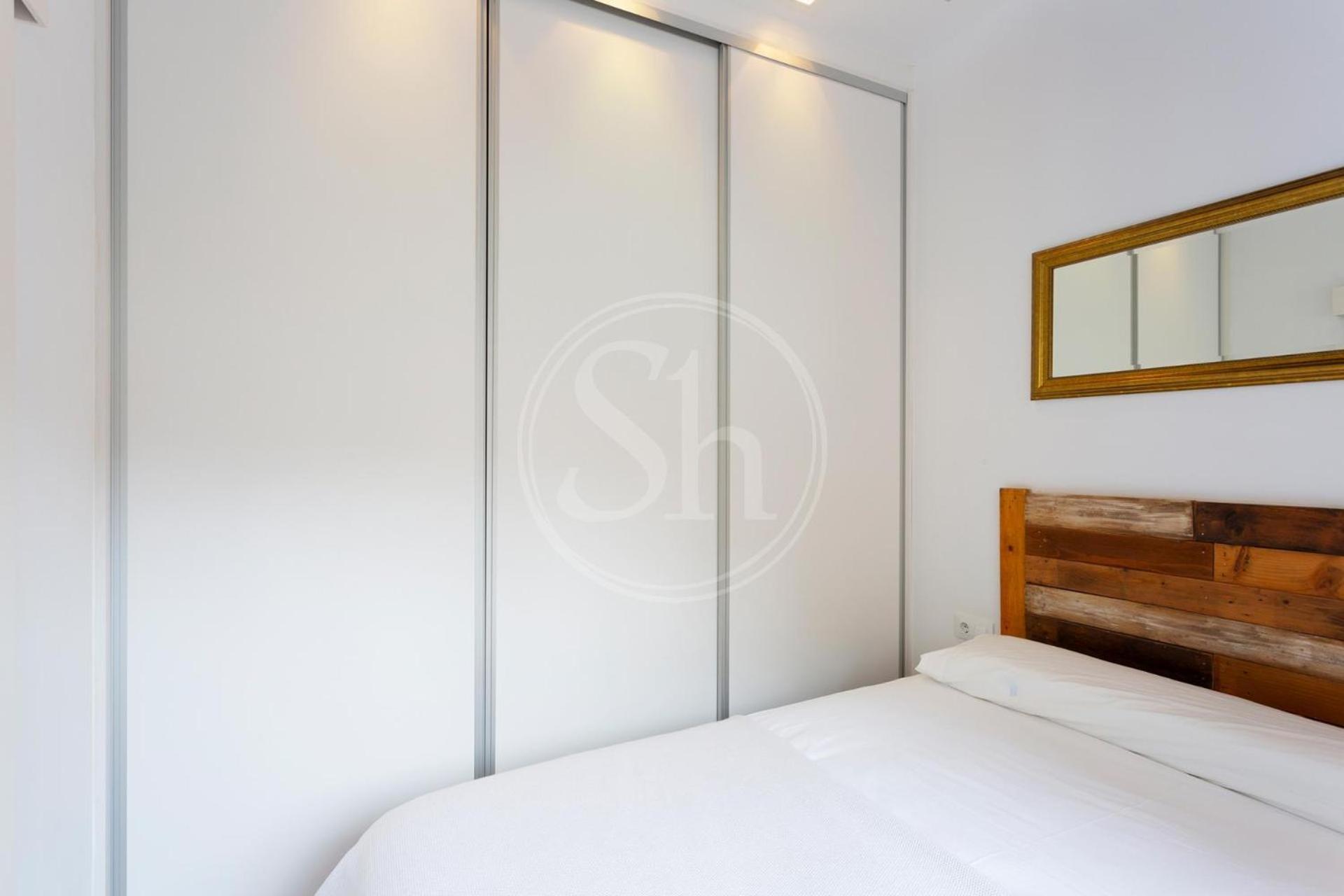 Moderno Apartamento En Eixample 巴塞罗那 外观 照片