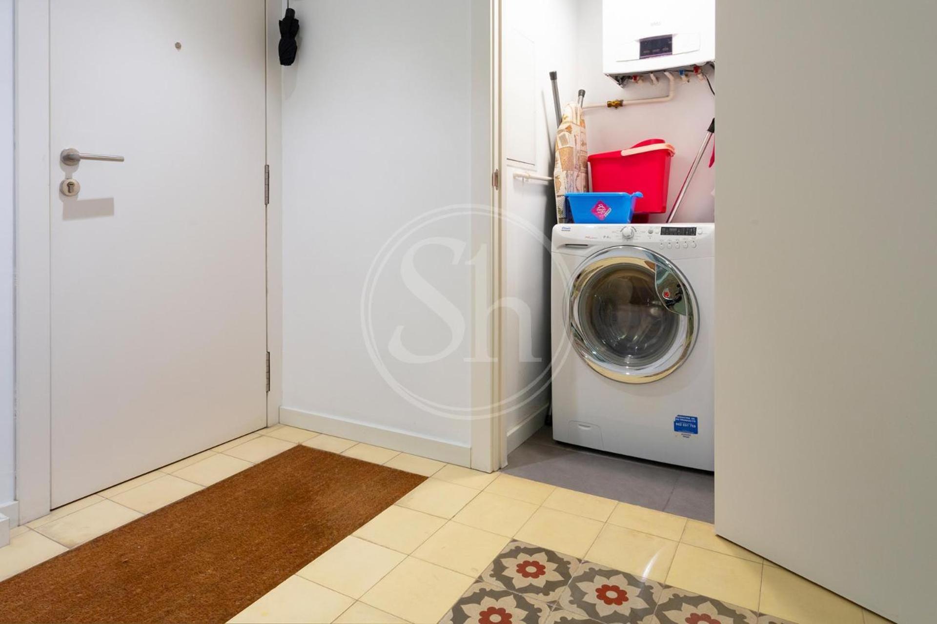 Moderno Apartamento En Eixample 巴塞罗那 外观 照片