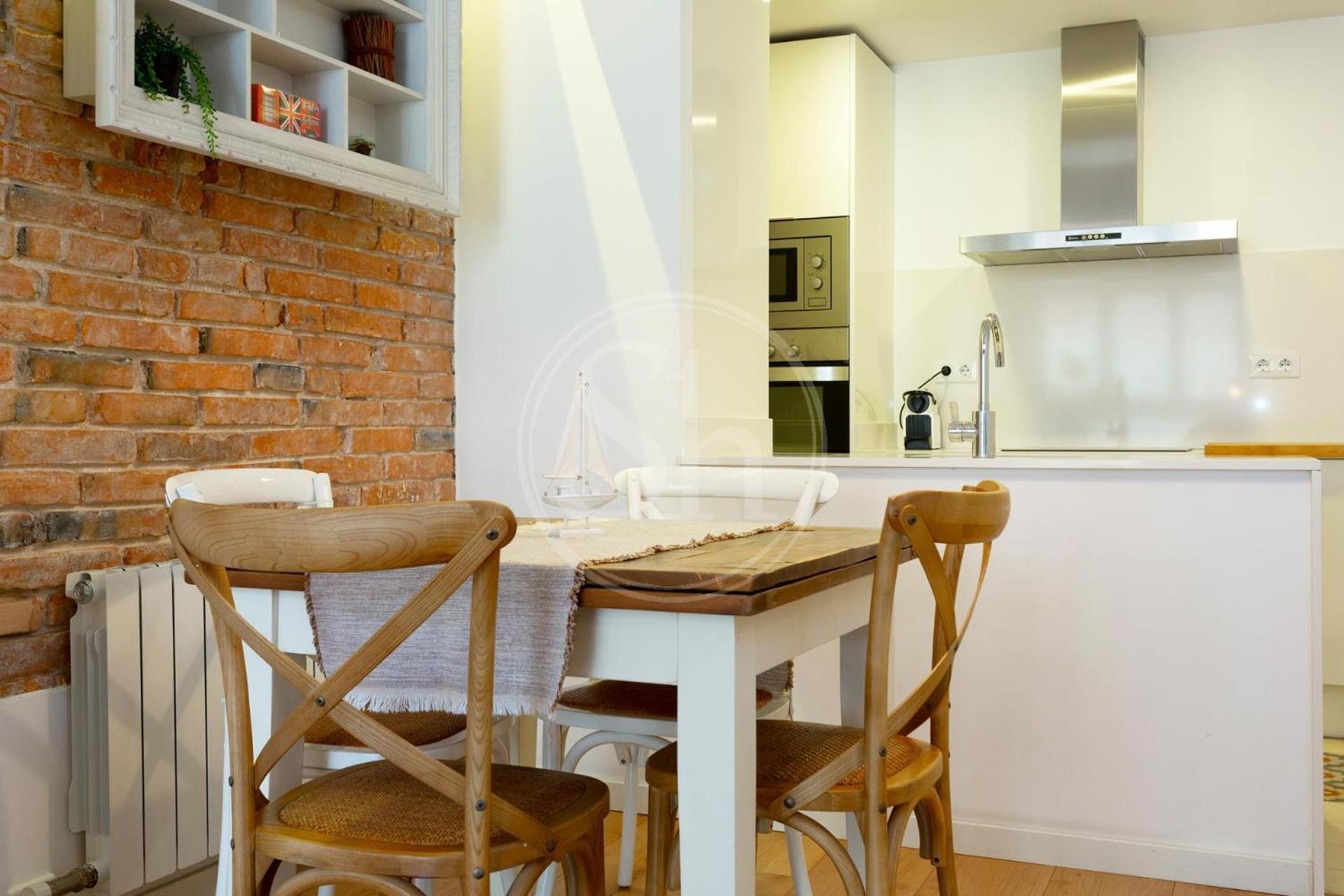 Moderno Apartamento En Eixample 巴塞罗那 外观 照片